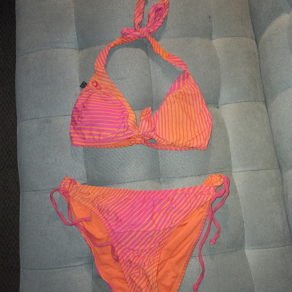 2 piece bathing suit